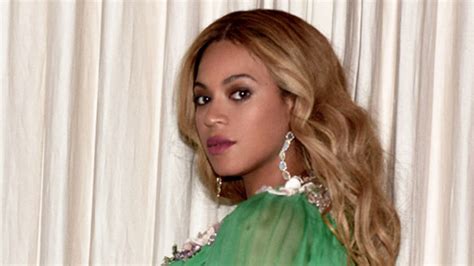 How did Beyoncé lose weight after twins?