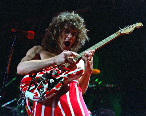 How did Eddie Van Halen hold a pick?