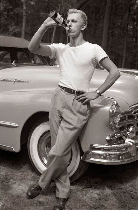 How did people dress in the 50s men?