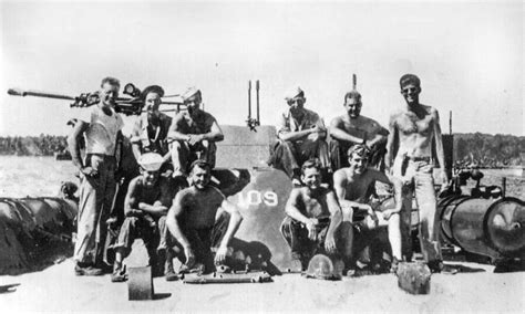 How did the PT-109 crew survive?