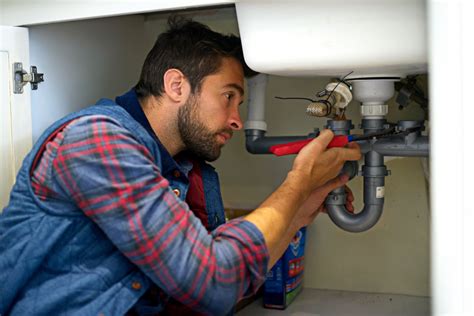 How do I become a plumbing inspector in California?