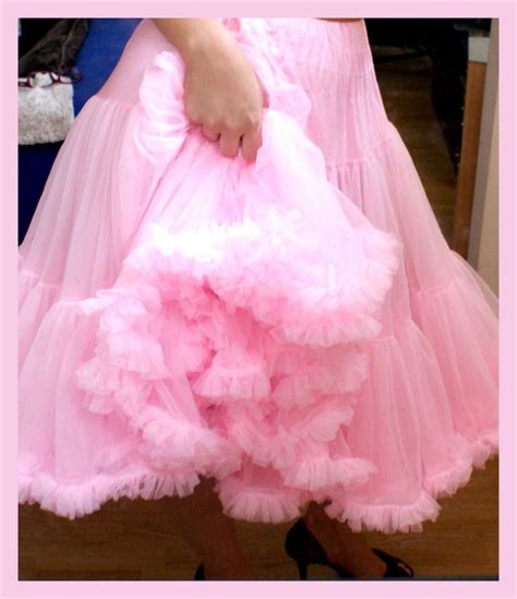 How do I choose a petticoat color?