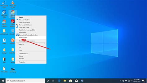 How do I customize my taskbar in Windows 10?