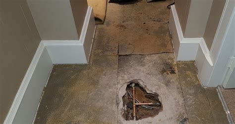 How do I find an underfloor water leak?