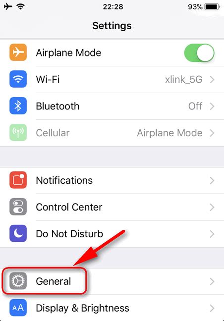 How do I find my hostname on my Iphone?
