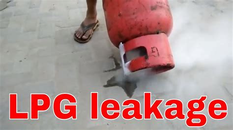 How do I know if my LPG cylinder is leaking?