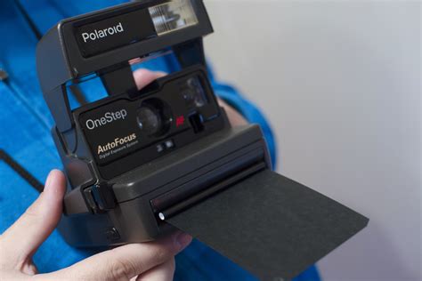 How do I know if my Polaroid needs new batteries?