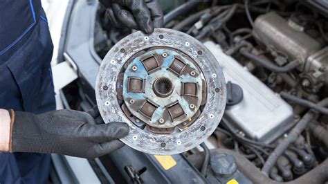 How do I know my clutch is bad?