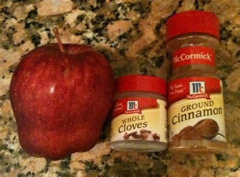 How do I make my house smell like apple cinnamon?
