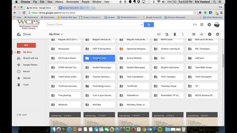 How do I organize my Google Docs?