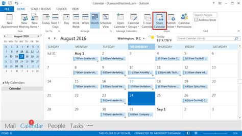 How do I share a calendar link in Outlook?