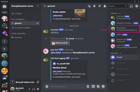 How do I show I'm playing a game on Discord?