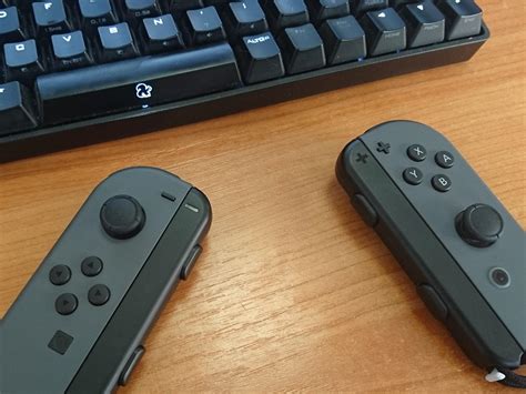 How do I use Joy-Cons on PC as one controller?