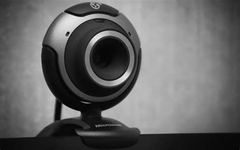 How do I use another webcam?
