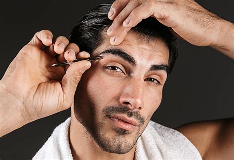 How do men groom their eyebrows?