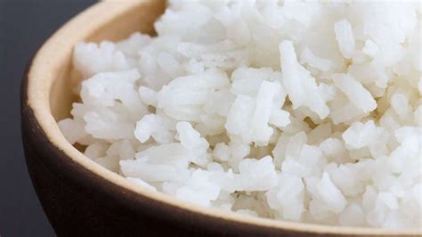 How do restaurants get rice so fluffy?