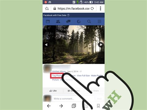 How do tagged photos work on Facebook?