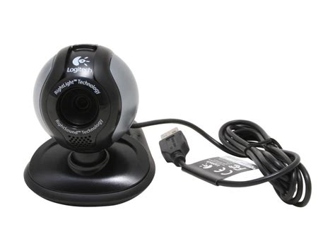 How do webcams communicate?