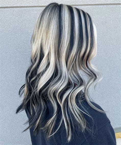How do you add color chunks to hair?