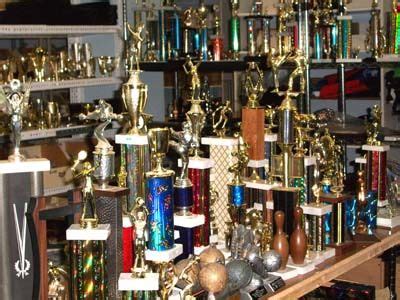 How do you clean old trophies at home?
