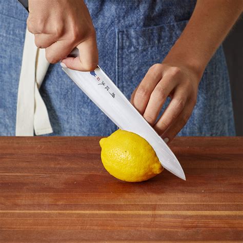 How do you cut citrus fruit fancy?