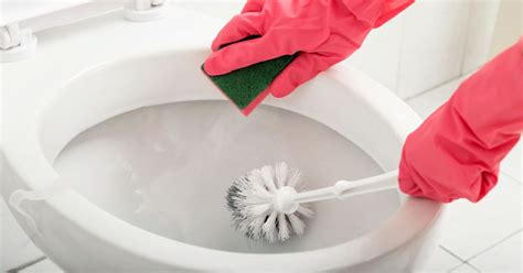 How do you deep clean a bathroom floor?