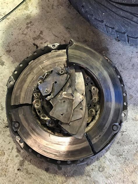 How do you diagnose a burnt clutch?