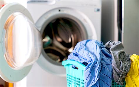 How do you disinfect laundry clothes?