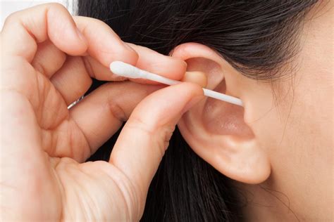 How do you dry out your inner ear?