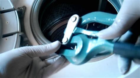How do you fix a broken washing machine seal?