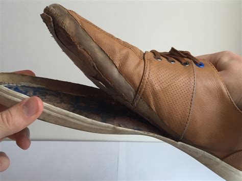 How do you fix a shoe sole?