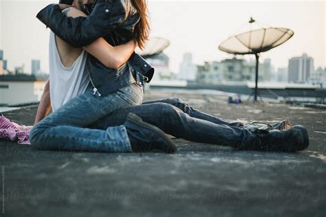 How do you get a girl to sit on your lap?