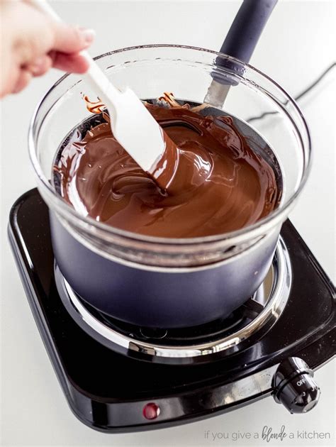 How do you get chocolate to melt smoothly?