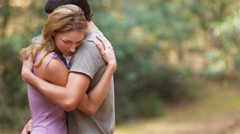 How do you hug someone intimately?