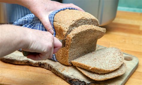 How do you keep bread from drying out in the fridge?