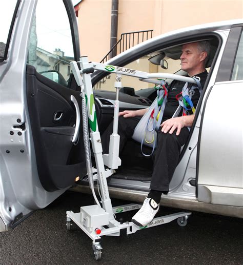 How do you lift a wheelchair in a car?