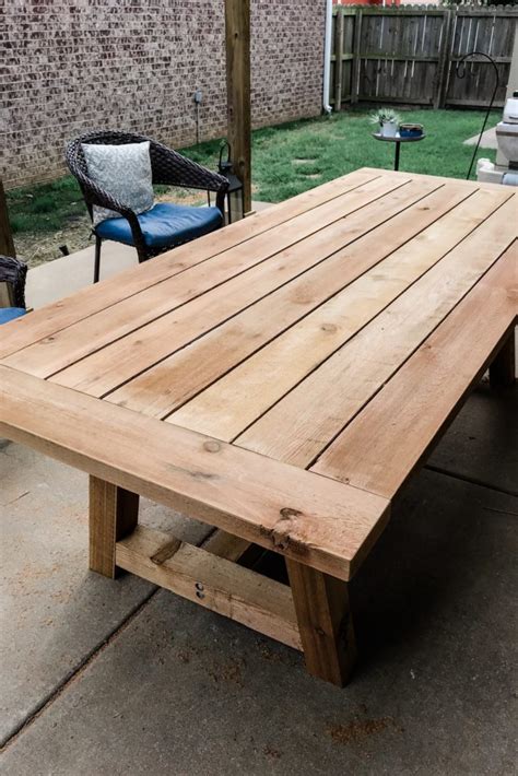 How do you make a garden table out of decking?