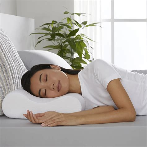 How do you make a neck pillow for sleeping?