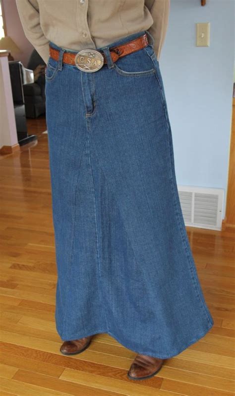 How do you make a skirt out of jeans?