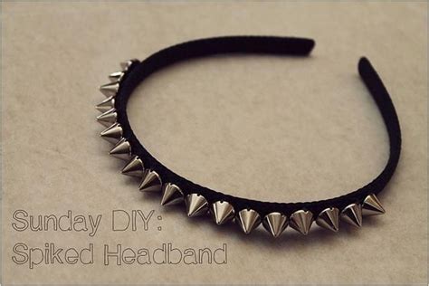 How do you make a spiked headband?