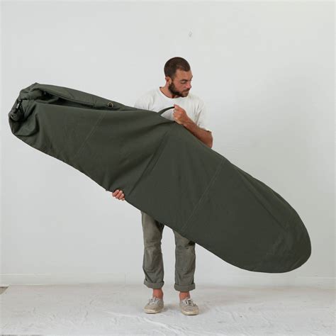 How do you make a surfboard bag?