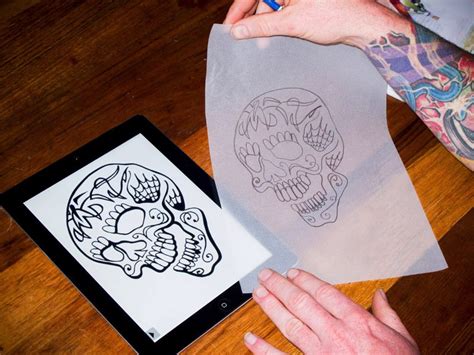 How do you make a tattoo out of printer paper?