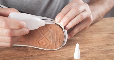 How do you make homemade shoe glue?