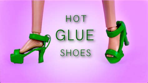 How do you make hot glue shoes?