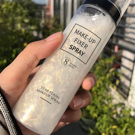 How do you make hydrating setting spray?