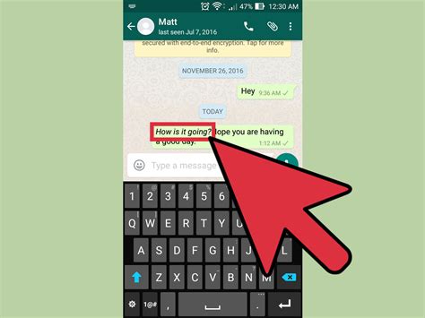 How do you make italics on WhatsApp?