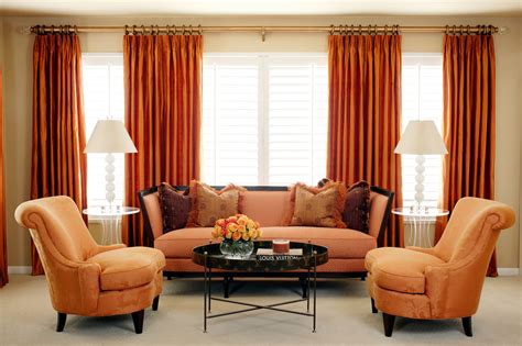 How do you match curtains to walls?