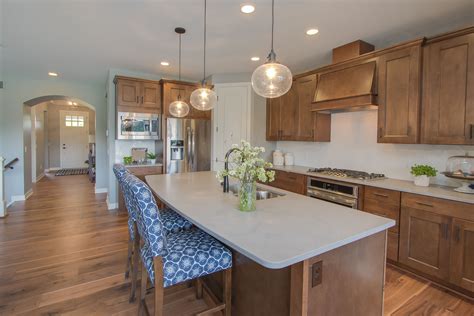 How do you match kitchen floor and cabinets?