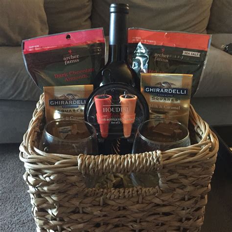 How do you pack wine glasses in a gift basket?