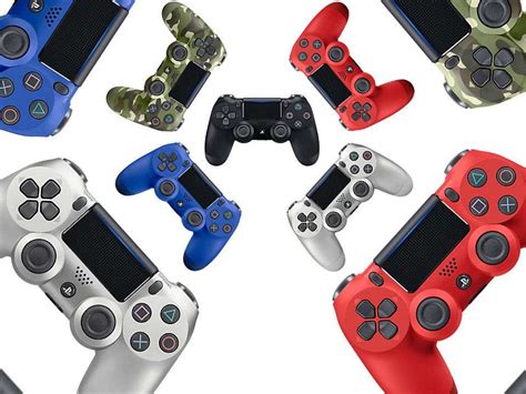 How do you play multiplayer on PS4 with two controllers?
